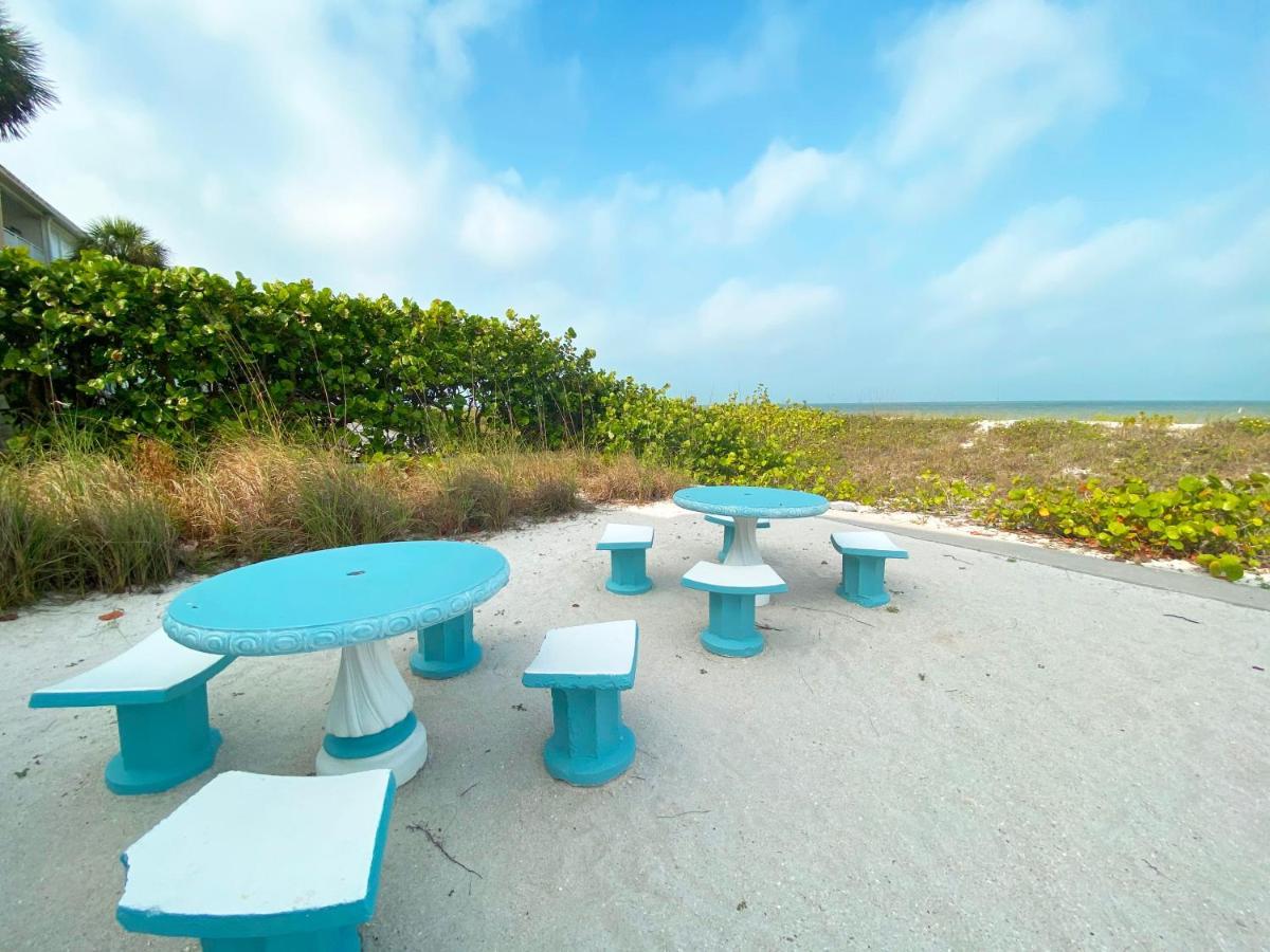 Aparthotel Nautical Watch Belleair Beach Esterno foto