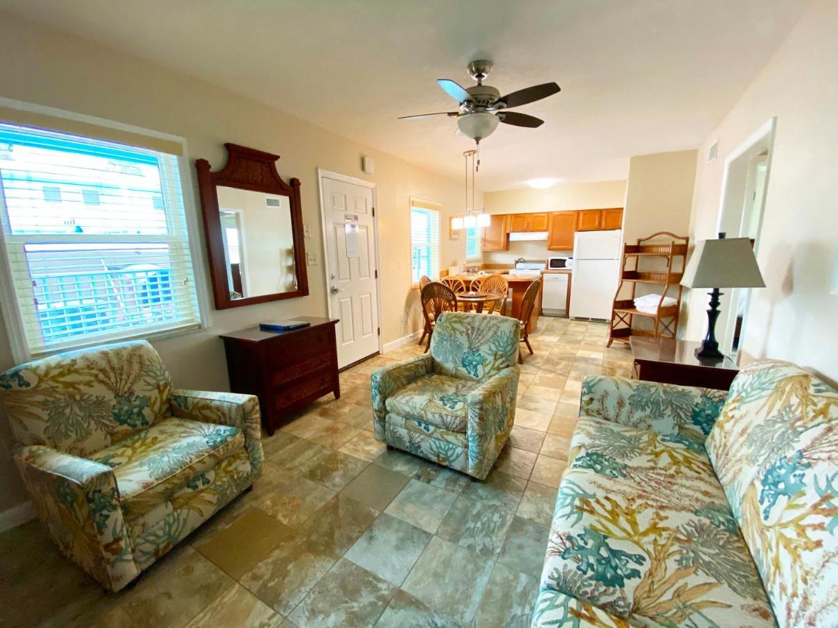 Aparthotel Nautical Watch Belleair Beach Esterno foto